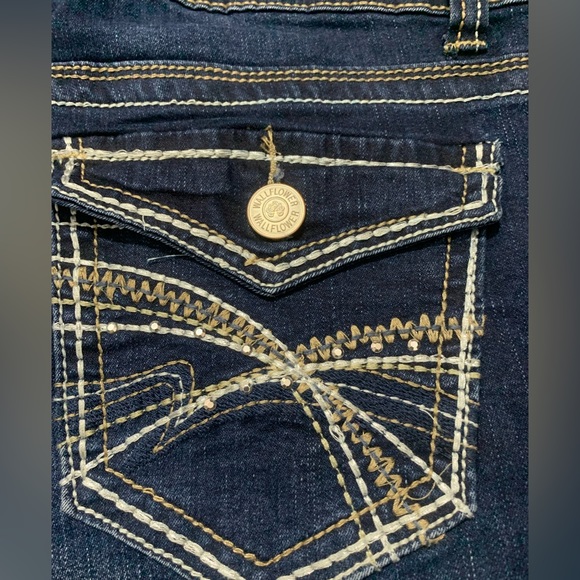 💘2 for $20💘Western Wallflower Bootcut Denim mid rise Jeans - Picture 3 of 9